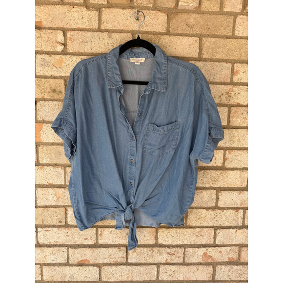 KNOT Tops - Beach Lunch Lounge Women’s Blue Denim Knot Front Short Sleeve Blouse Size Large
